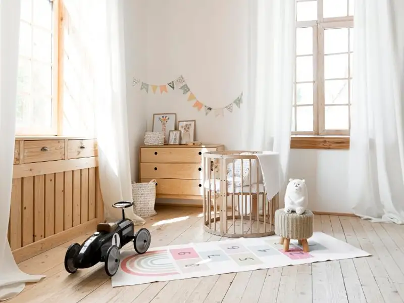 Idei creative pentru decorarea camerei copiilor: crearea unui spațiu vesel și funcțional