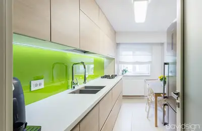 Contemporary Design in a 3-Bedroom Apartment in Oradea
