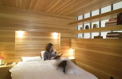 15 Bedroom Designs Featuring Wood Integration