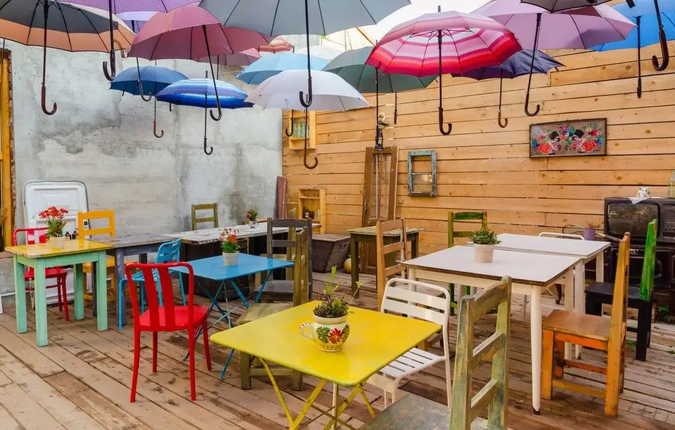 Acuarela Bistro, un local care iti coloreaza zilele de vara