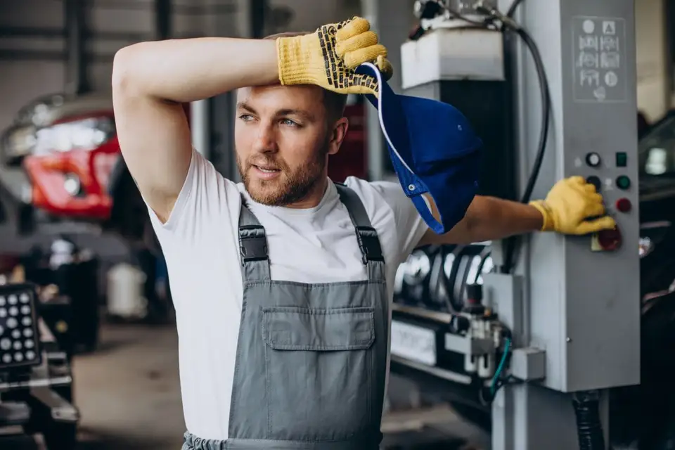 Cum influențează debitul de aer performanța unui compresor ABAC în lucrări profesionale
