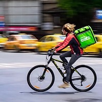Uber Eats revine pe piața din România. Compania a oprit activitățile locale în 2020