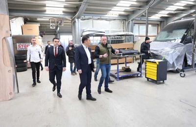 Ministrul Economiei, discuţii, la Suceava, cu mediul de afaceri despre fondurile puse la dispoziţie prin cele trei scheme de ajutor de stat pentru industria prelucrătoare, economie circulară şi competitivitate