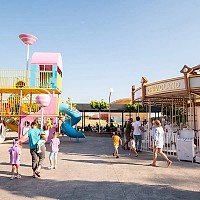 Cel mai mare loc de joacă din Timișoara unde copiii se distrează, iar părinții respiră ușurați