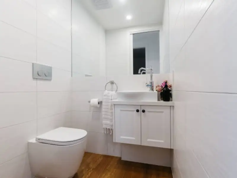 Top 6 idei simple și rapide de amenajare a băii de serviciu de acasă