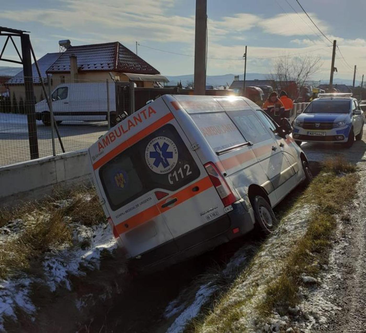 Intervenția a pompierilor din Gherla ca urmare a producerii unui accident rutier în petrecut în localitatea Nima