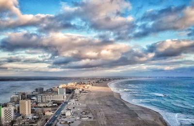 Federaţia Patronatelor din Turismul Românesc: Programul “Litoralul pentru toţi” se derulează în perioada 1 – 30 septembrie. O noapte de cazare va costa începând cu 35 de lei pentru o persoană, de la 1 septembrie