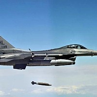 SUA pregătesc noi loturi de avioane F-16 pentru Ucraina din Olanda. În România vor fi 18