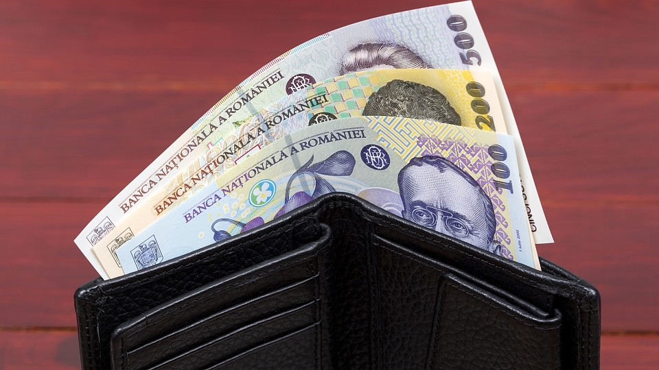 Cum își plătește statul datoriile din banii tăi, fără să te întrebe. Mecanismul, explicat de un reputat economist