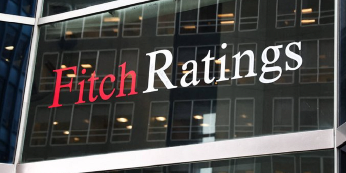 Un nou avertisment puternic al Fitch Ratings cu privire la datoriile SUA a amplificat joi urgenţa negocierilor privind plafonul datoriilor dintre Casa Albă şi republicani