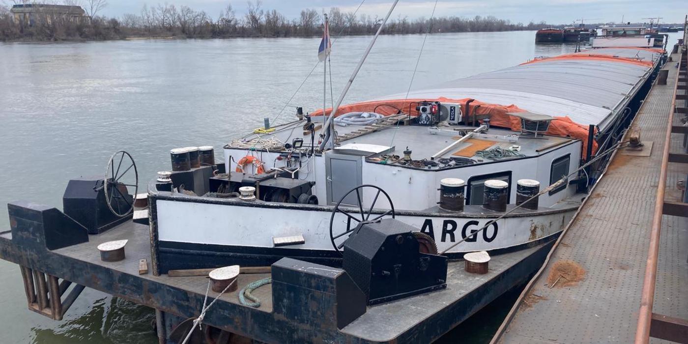 Echipajul unei nave sosite în Portul Constanţa a intrat în grevă pentru că nu şi-a primit salariile / Cei cinci marinari ucraineni au de primit în total 29.000 de euro