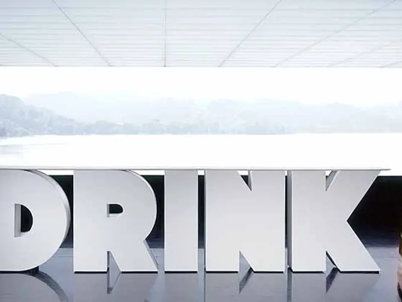 Modele inedite de mobilier in forma de litere