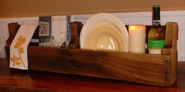 Ce poti face cu paletii vechi de lemn? Cateva idei creative si cochete pentru casa (DIY)