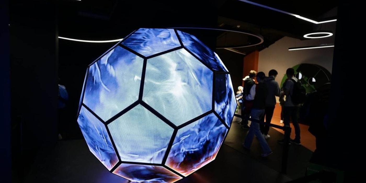 Noaptea Muzeelor 2023. Cozi de sute de metri la cele mai importante obiective culturale din București. FOTO