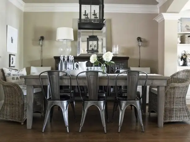 Scaunele din metal inspiratie pentru un decor in stil industrial