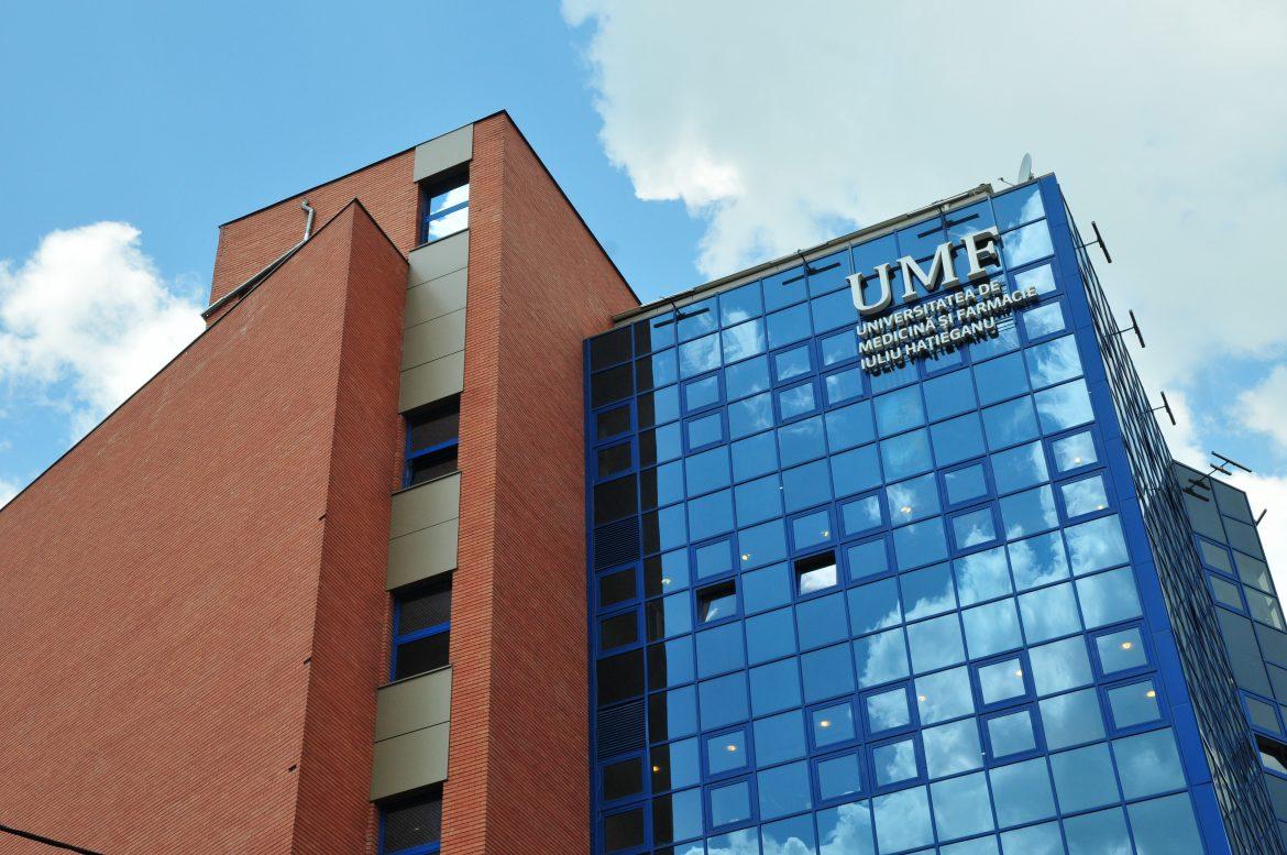 S-au încheiat înscrierile pentru concursul de admitere la UMF „Iuliu Hațieganu” din Cluj-Napoca. Peste 1.600 de candidați vor concura pentru un loc bugetat