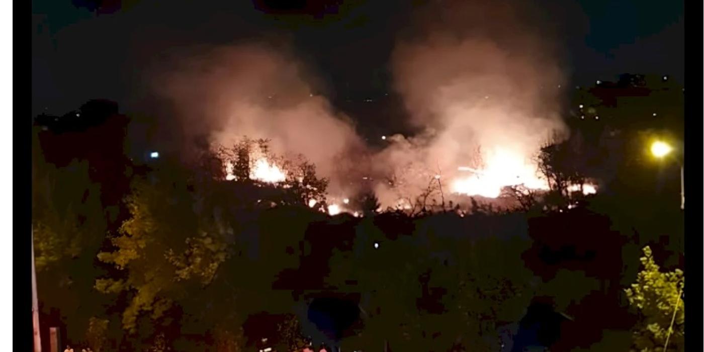 Un nou incendiu devastator a izbucnit, aseară târziu, în Parcul IOR