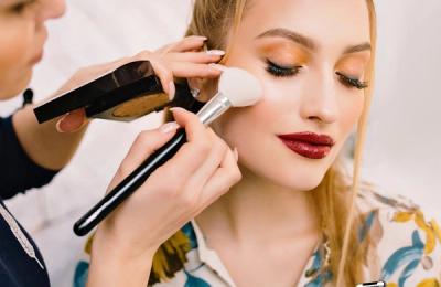 Cauți un salon make-up Ploiești sau Iași? Află de aici de Stailer!