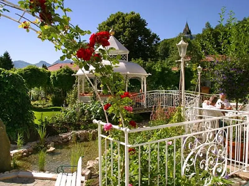 Decoratiuni DIY creative pentru gradina ta