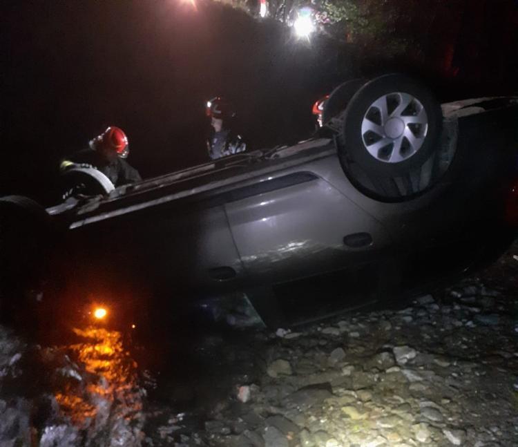 Accident rutier, seara trecută, pe DJ 108C, între localitățile Scrind-Frăsinet și Răchițele