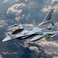 Danemarca trimite avioane F-16 să protejeze Groenlanda de Trump. Macron condamnă ferm intențiile SUA