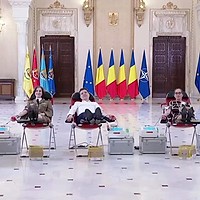 VIDEO | Nicușor Dan aruncă internetul în aer. Președintele României s-a filmat în Palatul Cotroceni în timp ce dona sânge, întins pe un pat medical