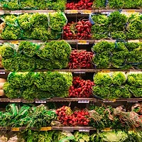 Nota de plată pentru George Simion în turul II. Inflaţia a crescut, alimentele sunt mai scumpe