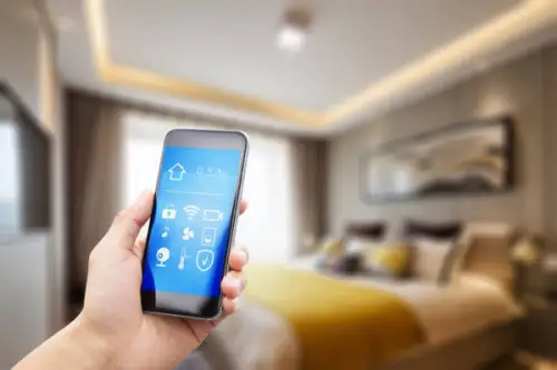 Sistem de iluminat smart în dormitor- cum îl alegi corect