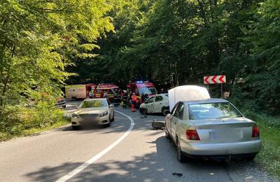 Accident rutier, duminică după-amiaza, pe strada Făgetului, din Cluj-Napoca