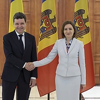 Președintele Maia Sandu:,,Dacă Moldova ar cădea pe mâna Rusiei, nu doar Chișinăul ar fi amenințat, ci și Bucureștiul”