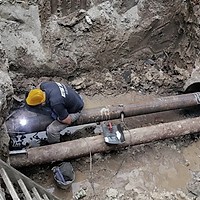 Problemele cu apa caldă din București continuă: Termoenergetica anunță că reparațiile durează cel puțin încă 24 de ore