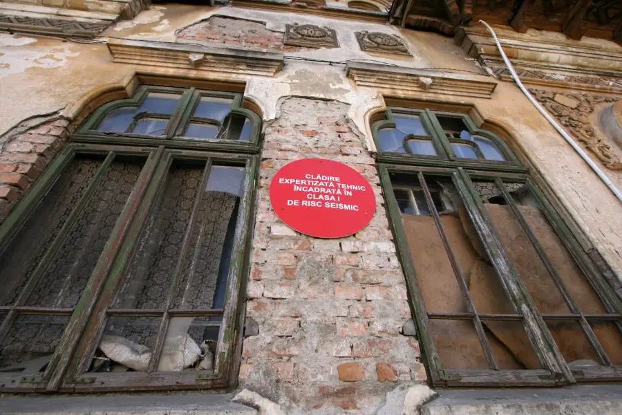 Myths and Truths about Home Safety in Earthquakes: From Door Thresholds to Window Frames - What's True and What Isn't?