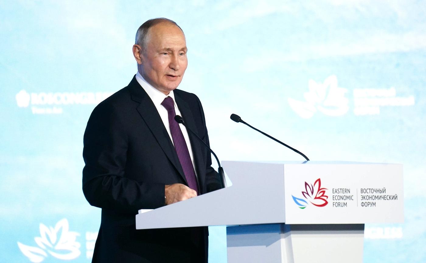 Putin l-a apreciat marţi pe Elon Musk ca fiind ”o persoană remarcabilă”