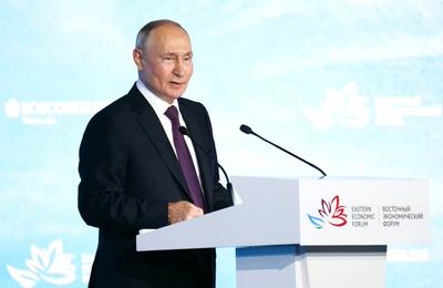 Putin l-a apreciat marţi pe Elon Musk ca fiind ”o persoană remarcabilă”