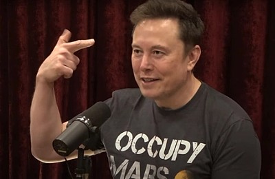 Rusia, acuzată că lansează drone cu Starlink în Ucraina. Elon Musk atacă public Polonia