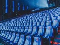 Analiză Colliers: Cinema-ul românesc atinge un maxim istoric în 2025. Încasări de 63 mil. euro, pe fondul scumpirii biletelor