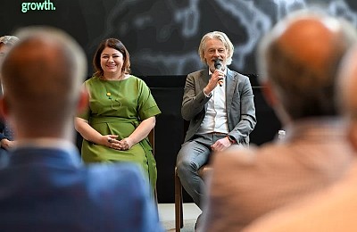 Symfonia unifică operațiunile din România și pariază pe AI pentru creștere
