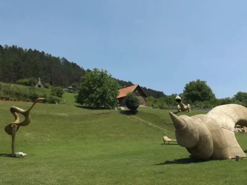 UIMITOR: Un roman a realizat un parc artistic unic in lume!