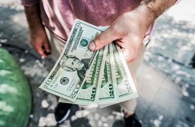 Patronatul Spirits România: Acciza la alcool a crescut cu 6% de la 1 ianuarie. Preţurile vor creşte, iar consumul de alcool nefiscalizat va înflori