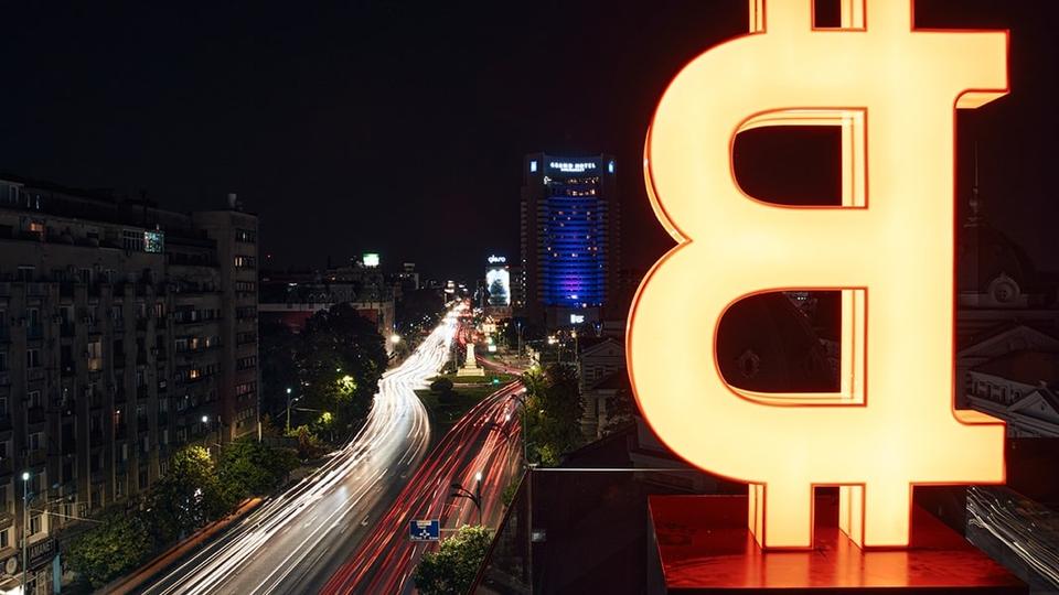 De la timbre la criptomonede: Poșta Română instalează terminale Bitcoin
