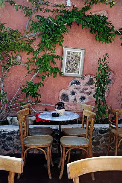 Creating a Shabby Chic Cafe in Cluj-Napoca