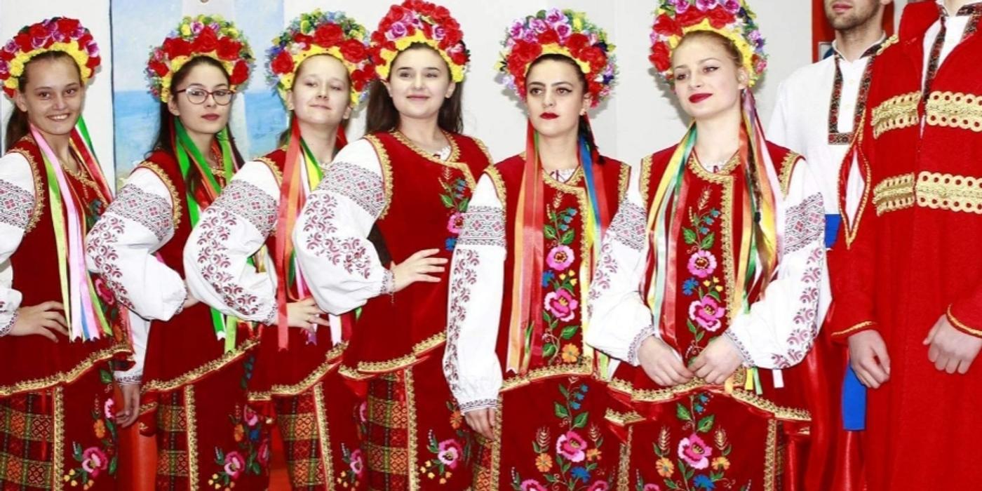 Rușii lipoveni: o istorie purtată pe umeri și cântată din suflet