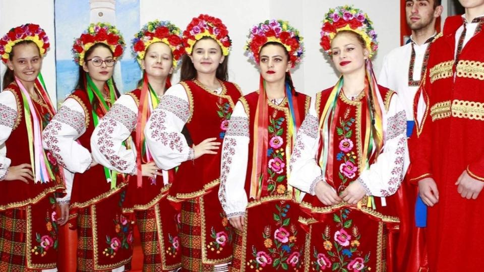 Rușii lipoveni: o istorie purtată pe umeri și cântată din suflet