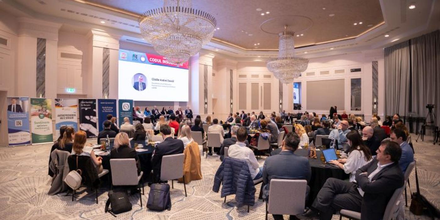 Conferința „Codul Insolvenței”: Lipsa educației financiare și noile reglementări pun presiune pe restructurarea companiilor românești