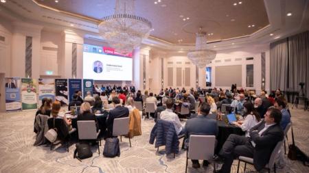 Conferința „Codul Insolvenței”: Lipsa educației financiare și noile reglementări pun presiune pe restructurarea companiilor românești