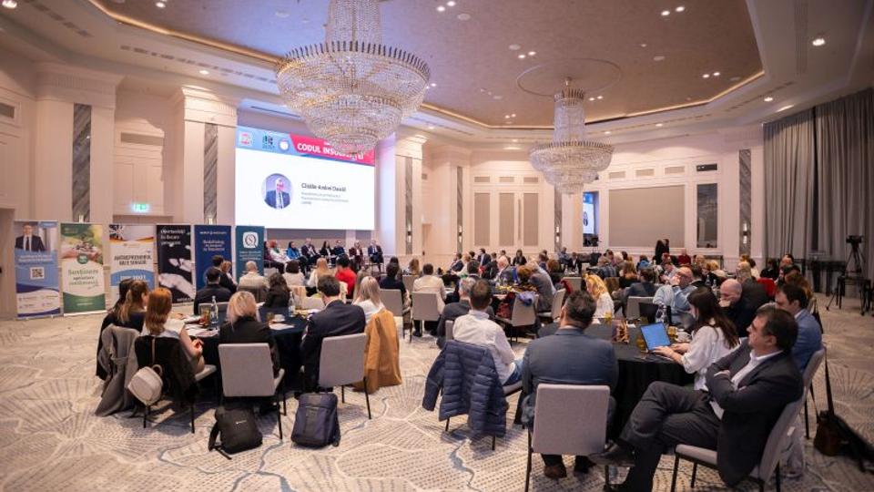Conferința „Codul Insolvenței”: Lipsa educației financiare și noile reglementări pun presiune pe restructurarea companiilor românești