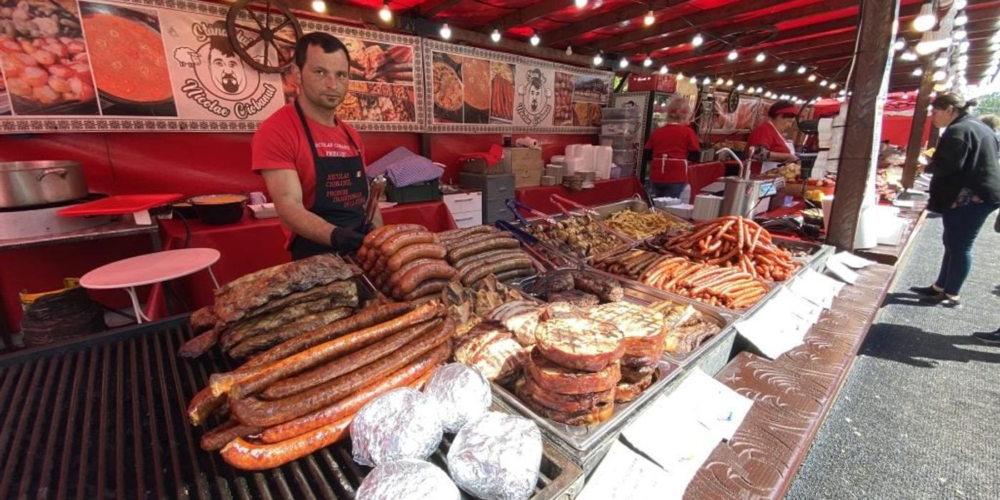 Evenimente gastronomice de 1 Mai în București: mici de un metru în parcul IOR și festin culinar lângă Arena Națională