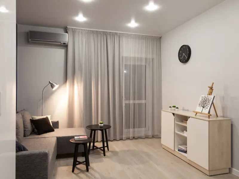 Apartament de 42 mp transformat intr-unul de 2 camere