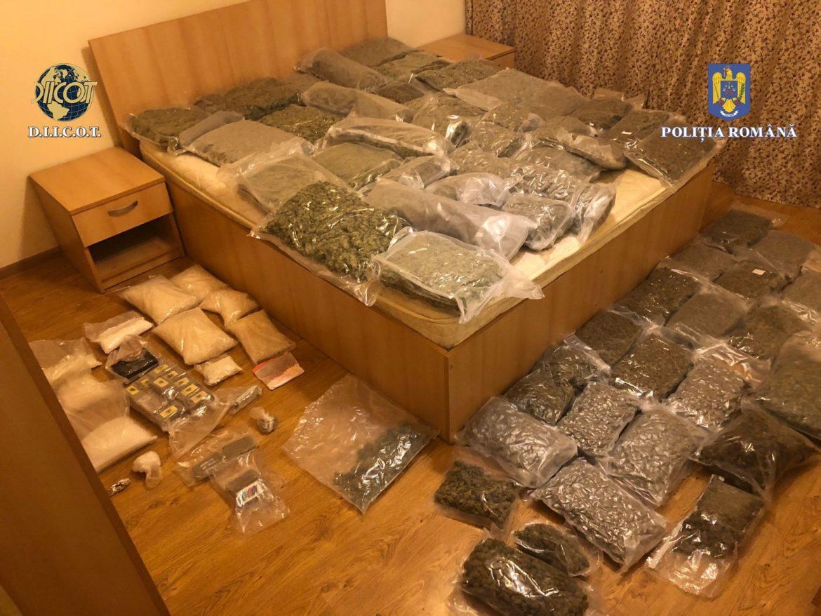 Mai multe percheziții au avut loc în județele Cluj și Bistrița- Năsăud, la persoane acuzate de trafic de droguri