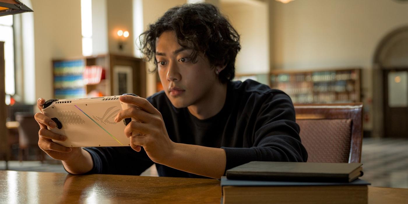 ASUS anunță competiția ROG High-School Challenge 2023-2024 pentru liceenii din București